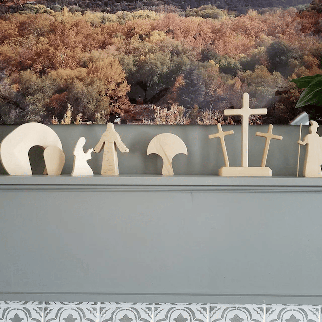 Jesus Tomb-Easter Scene Wooden Decoration